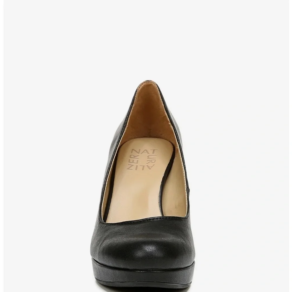 Naturalizer new berlin